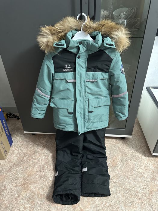 Продам зимний костюм на мальчика