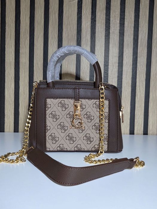 Geanta de dama Guess