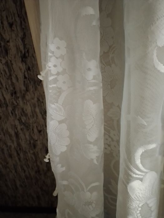 Продаю две тюли на балкон или на дачу