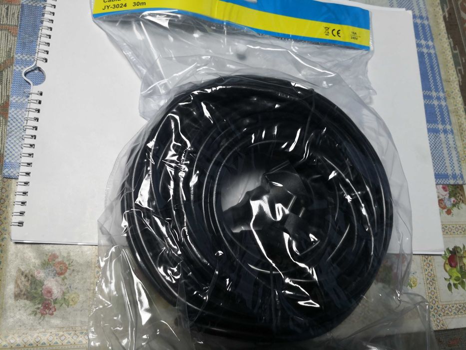 Cablu prelungitor 30 m cu cablu de 10 A si de 16 A