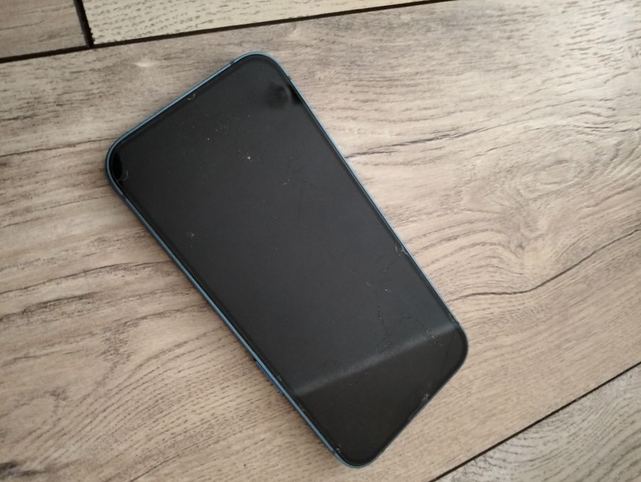 iPhone 13. Цена 190.000