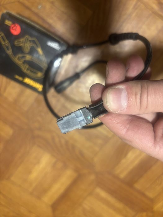 Датчик abs передний лада ларгус