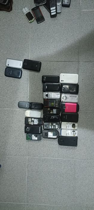 Телефоны на запчасти