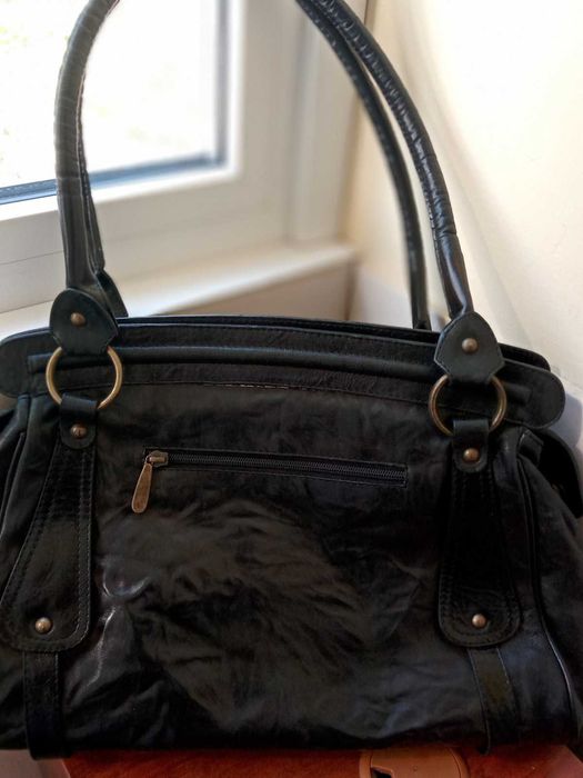 Дамска чанта от естествена кожа