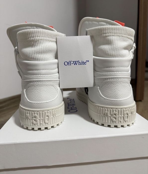 Off White Court 3.0