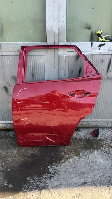 3 бр. задна лява и 2 бр. задна дясна врата Peugeot 3008 2 (2016-2019)