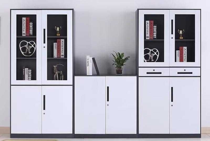 Шкаф для документов с стеклянными дверями – Идеален для банка и офиса