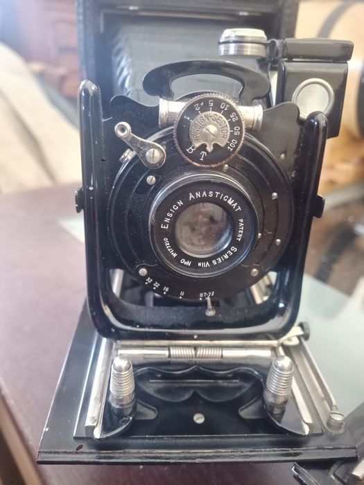 Винтидж Фотоапарати с Мях ENSIGN England