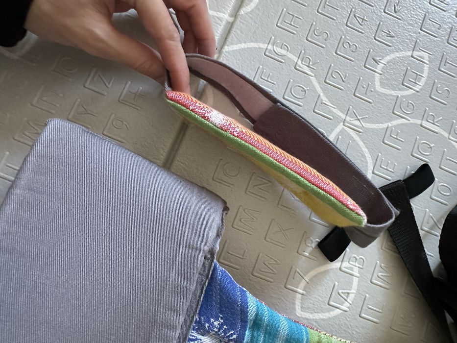 Marsupiu Radira Tiny Magic Curcubeu