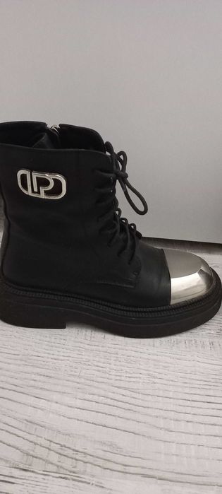 Bocanci dama GOE piele neagra mas 37