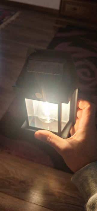 Lampa led solare