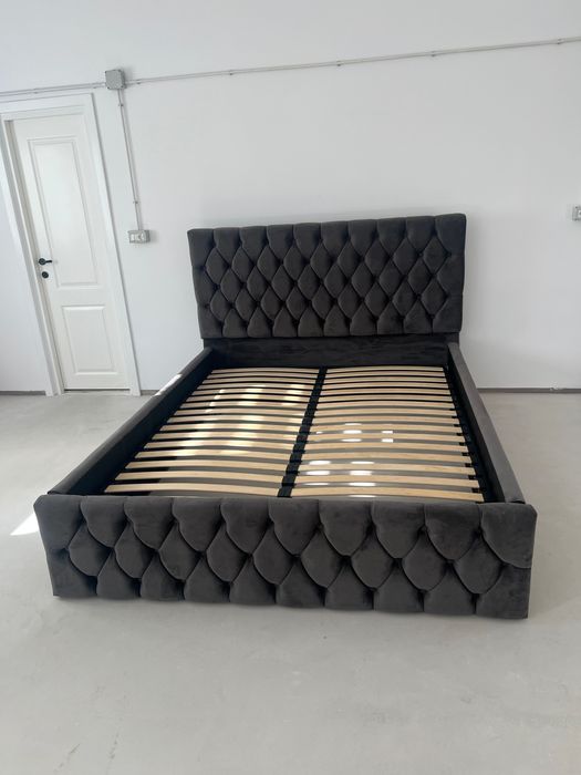 Paturi tapițate de vânzare