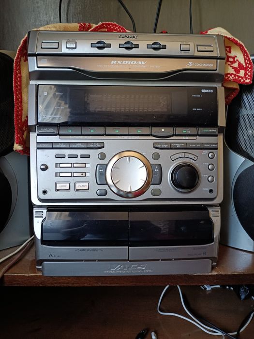 Продавам Soni 9 отлично състояние