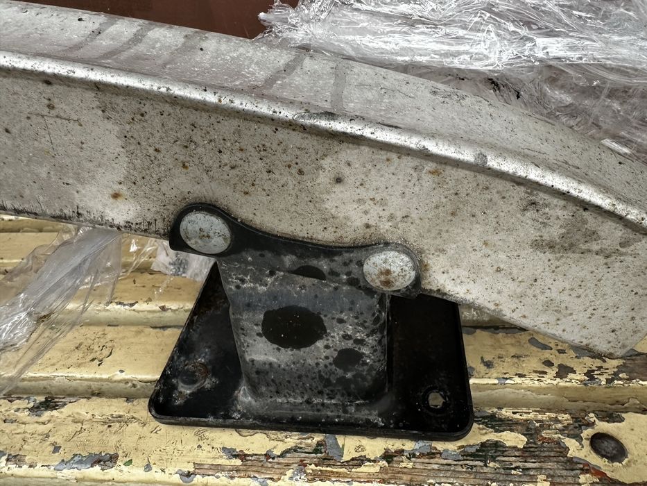 Задна греда броня Мерцедес R class Mercedes