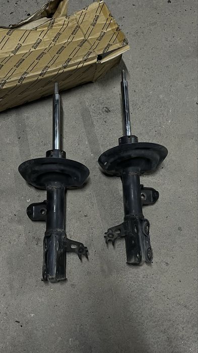 Передний амортизатор камри 70,80к тыс едил