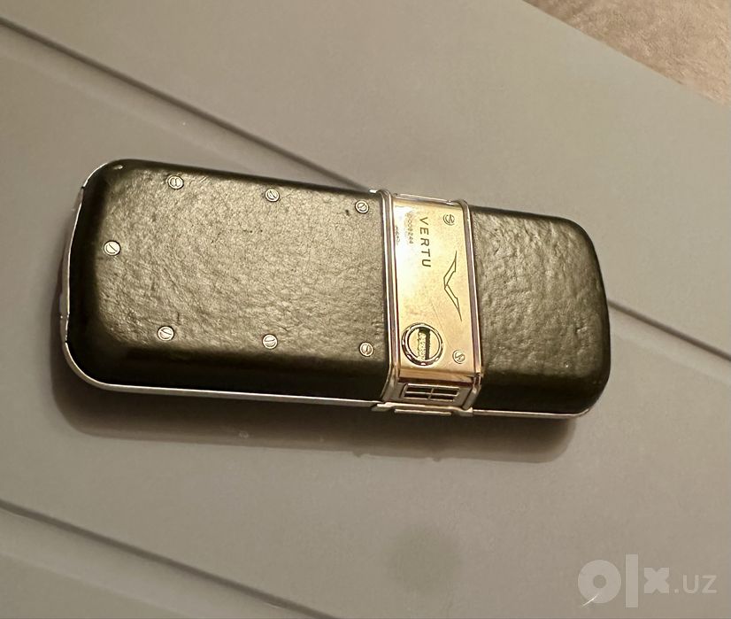 Vertu Constellation Ceramic