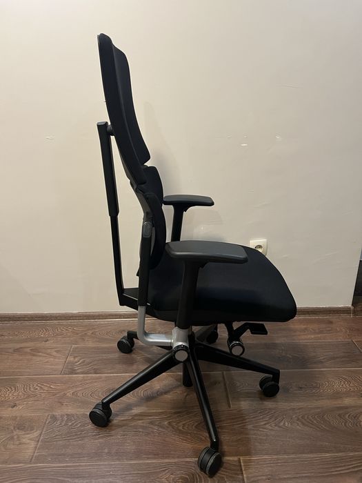 Steelcase Please — премиум ергономичен офис стол