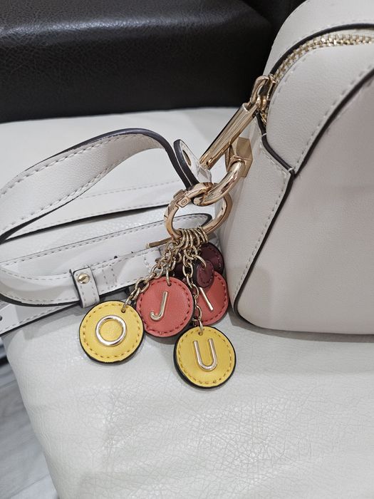 Чанти на Guess и Liu Jo