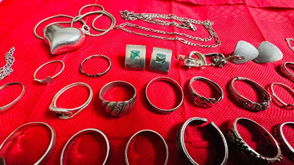 Сребърни бижута лот. 262 грама