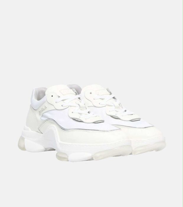 Нови сникърси Furla