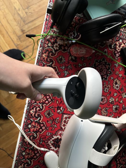 Vand ochelari vr oculus quest 2 ca nou 128 de gb
