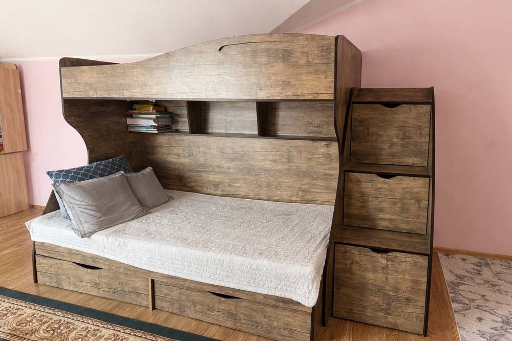 Двухъярусная качественная кровать