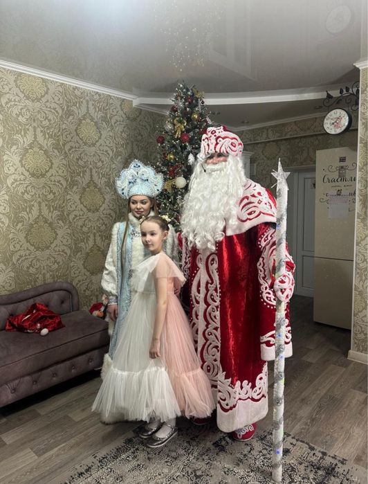 Дед Мороз и Снегурочка