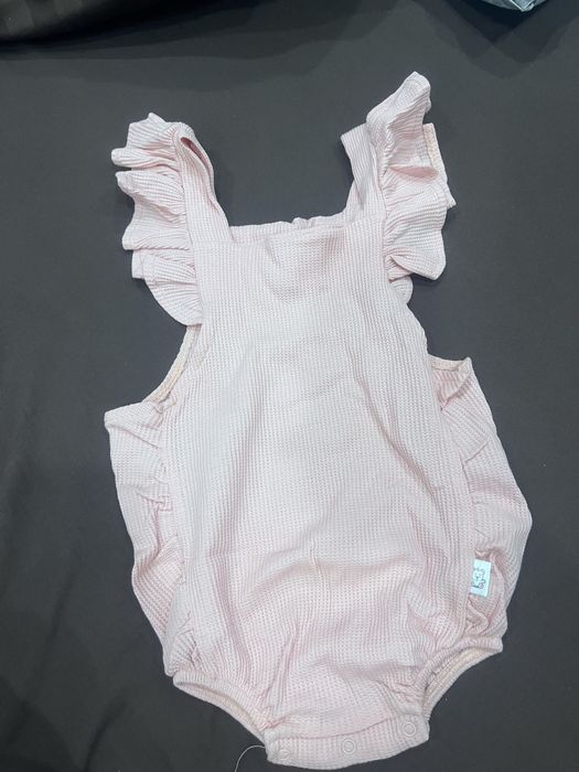 Костюм для девочки, сарафан, боди