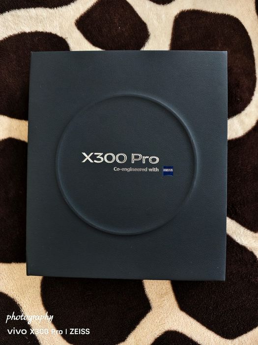 Vivo x300 pro 16/512