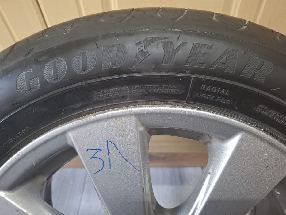 Покрышки новые на дисках