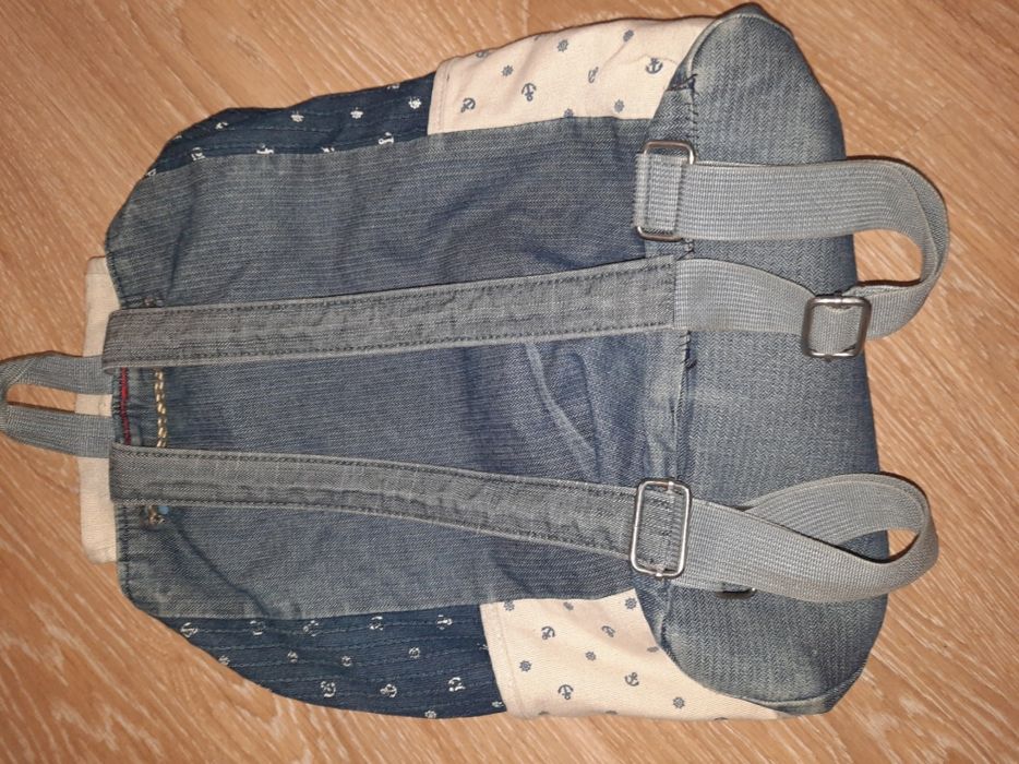 Рюгзак школьный продам