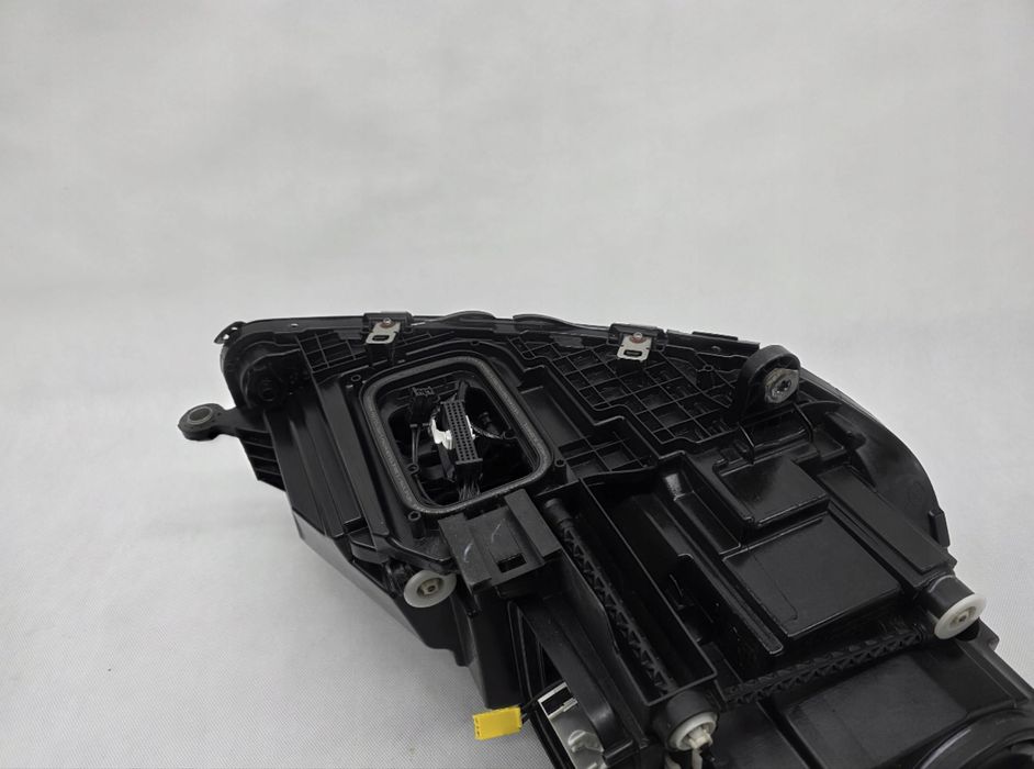 Ляв фар за Mercedes GLE W167