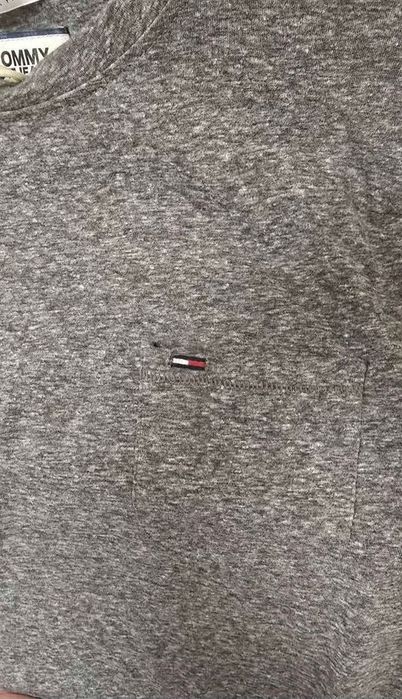 Нова със етикет.  Мъжка оригинална блузка.  TOMMY JEANS