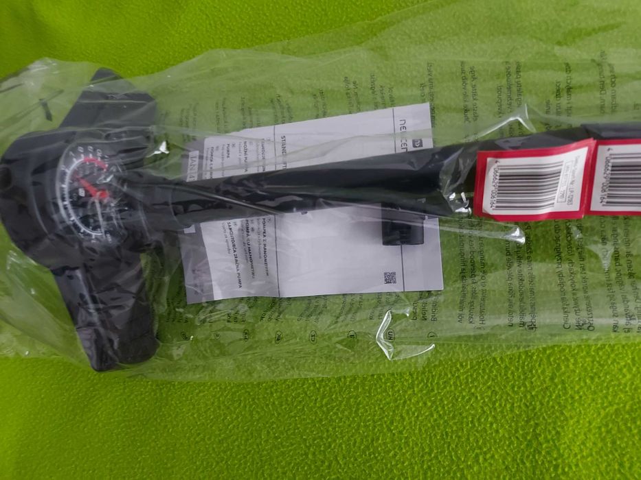 Pompa cu manometru, presiune 11 Bar, PSI (0-160). + accesorii