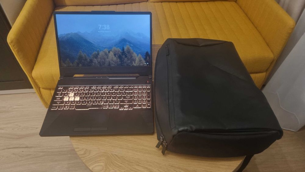 Laptop Gaming ASUS TUF F15 i7 10th GTX 1650 144Hz + rucsac ASUS cadou