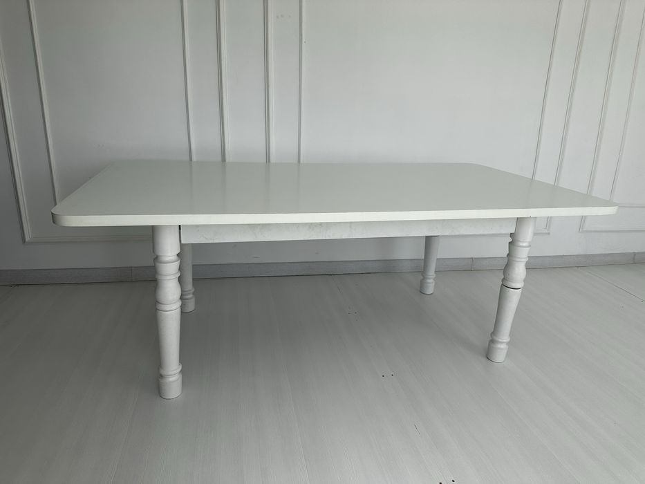 Сатылады прихожка и стол