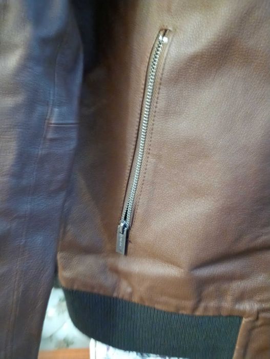 Suzuki Яке оригинално кожено Сузуки