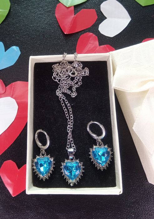 Комплект колие и обици