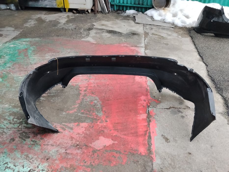 Задний бампер на Toyota Camry 70