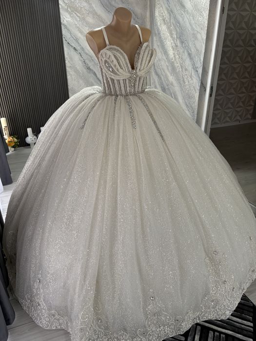 Rochie mireasa divine dress  model 2025 printess pret in lei