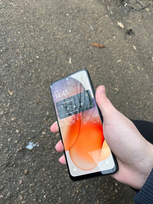 Продам редми нот 12