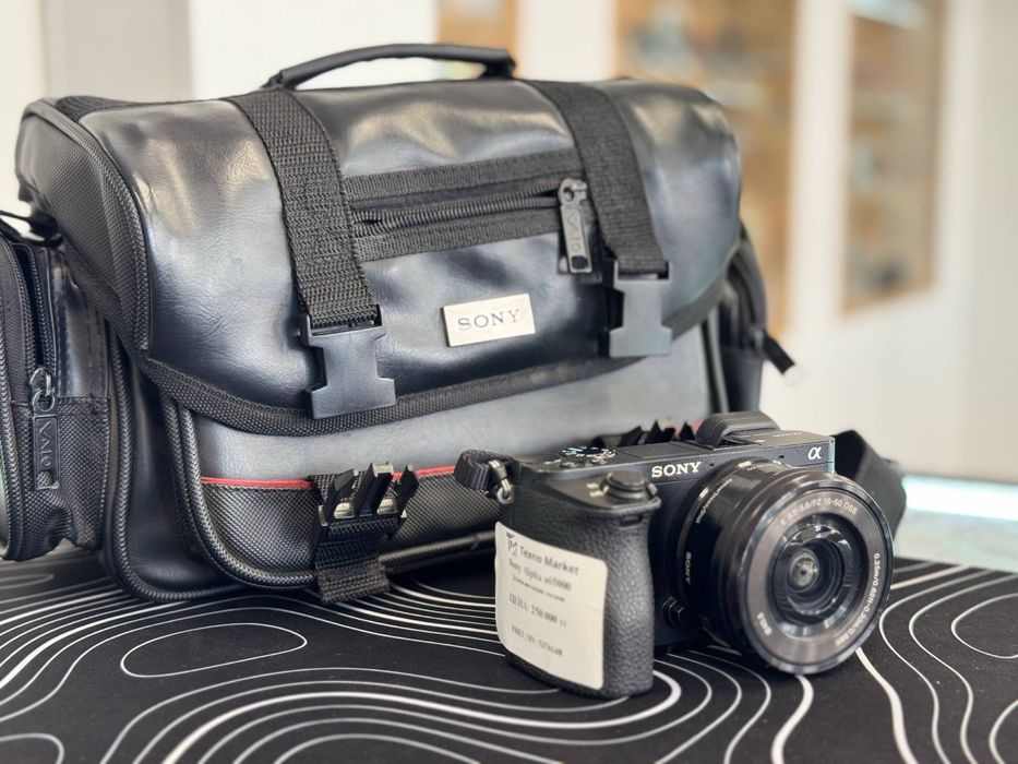 Sony Alpha a65000