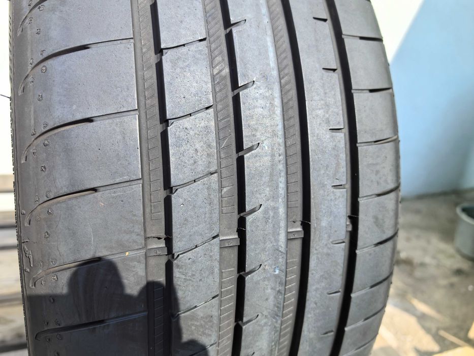 245/40/19 Гудиър ДОТ 2023 г - Само 1 брой гума
