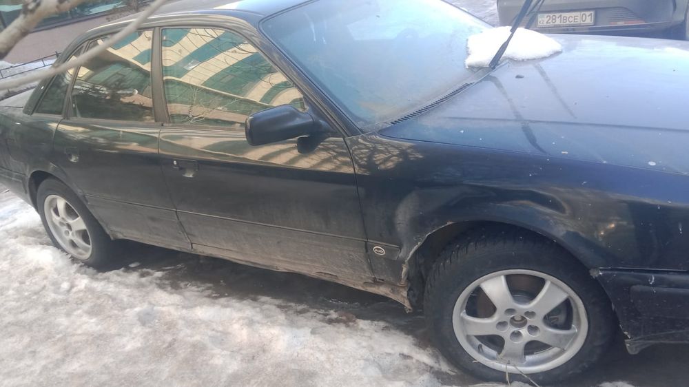 Продам  Audi 100 C4