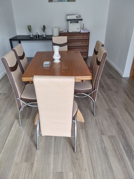 Casă +axexa+teren generos, zona 14 Mai