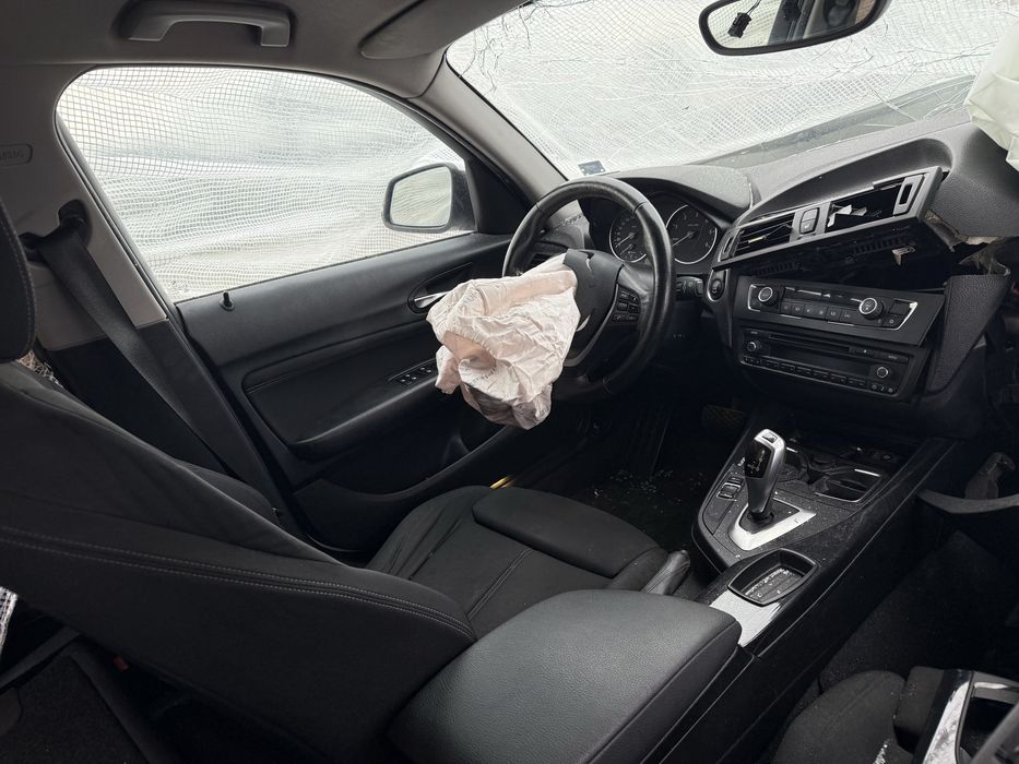 BMW 118D F20 На части