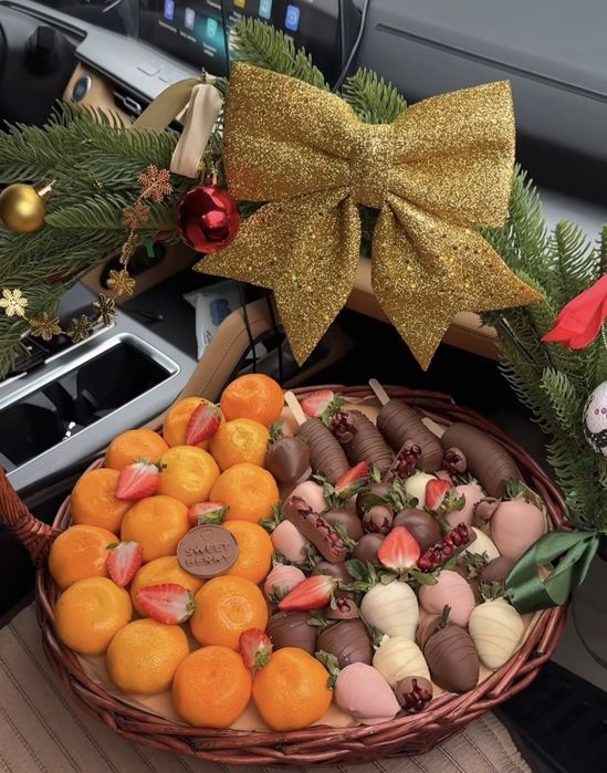 Мевали саватлар Фруктовые букеты  новогодние  корзины