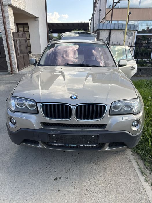 Bara fata BMW X3 E83 LCI