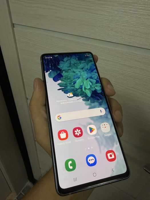 Продам Самсунг S20FE 128 гб