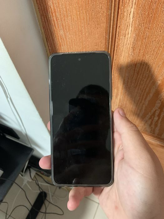 Vand realme c55 putin utilizat URGENT!!